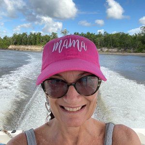 Meet your Posher, Lori